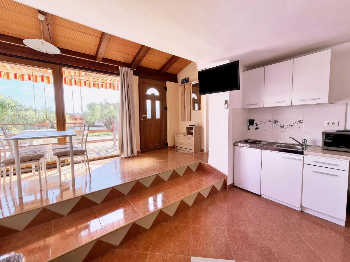 Guesthouse Casa Barbaro Rovinjsko Selo Buitenkant foto